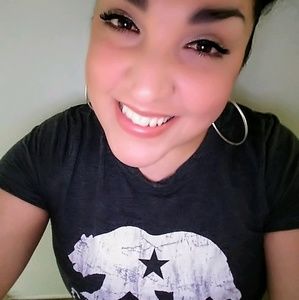 Meet your Posher, Mallory